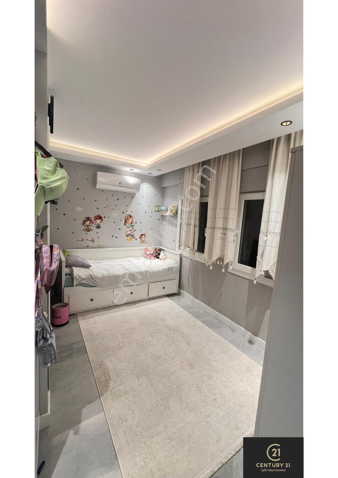 Century21 Işıltı'dan Kuşadasında Kiralık Villa - Görsel 12