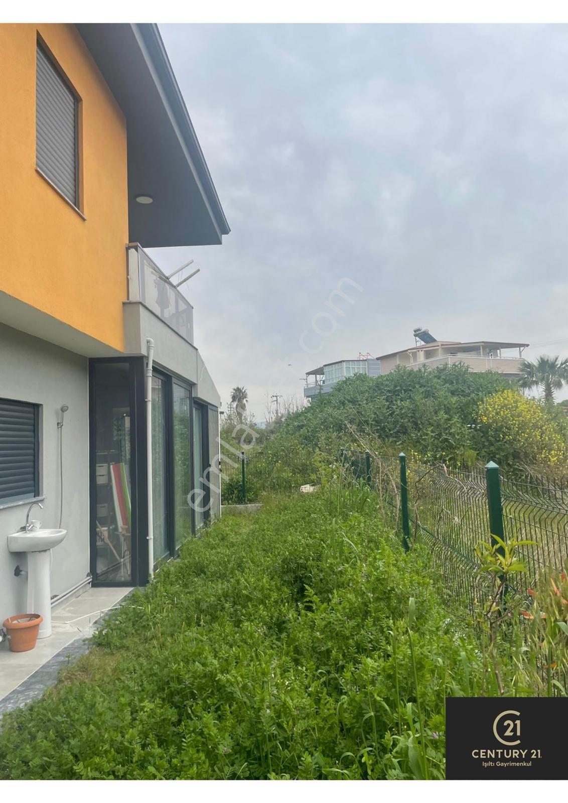 Century21 Işıltı'dan Kuşadasında Kiralık Villa - Görsel 30
