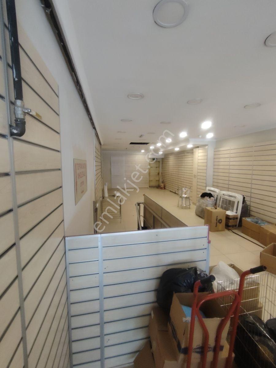 Engin Erdem'den Merter Ana Cadde Üzeri Kiralık 2 Katlı Mağaza ! - Görsel 3