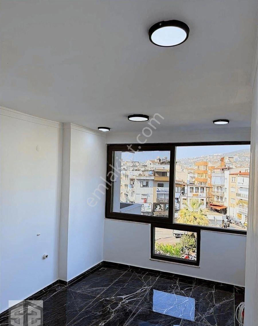 Aydın Kuşadası Camikebir Mah Asansörlü Tadilatlı Satılık İş Yeri - Görsel 10