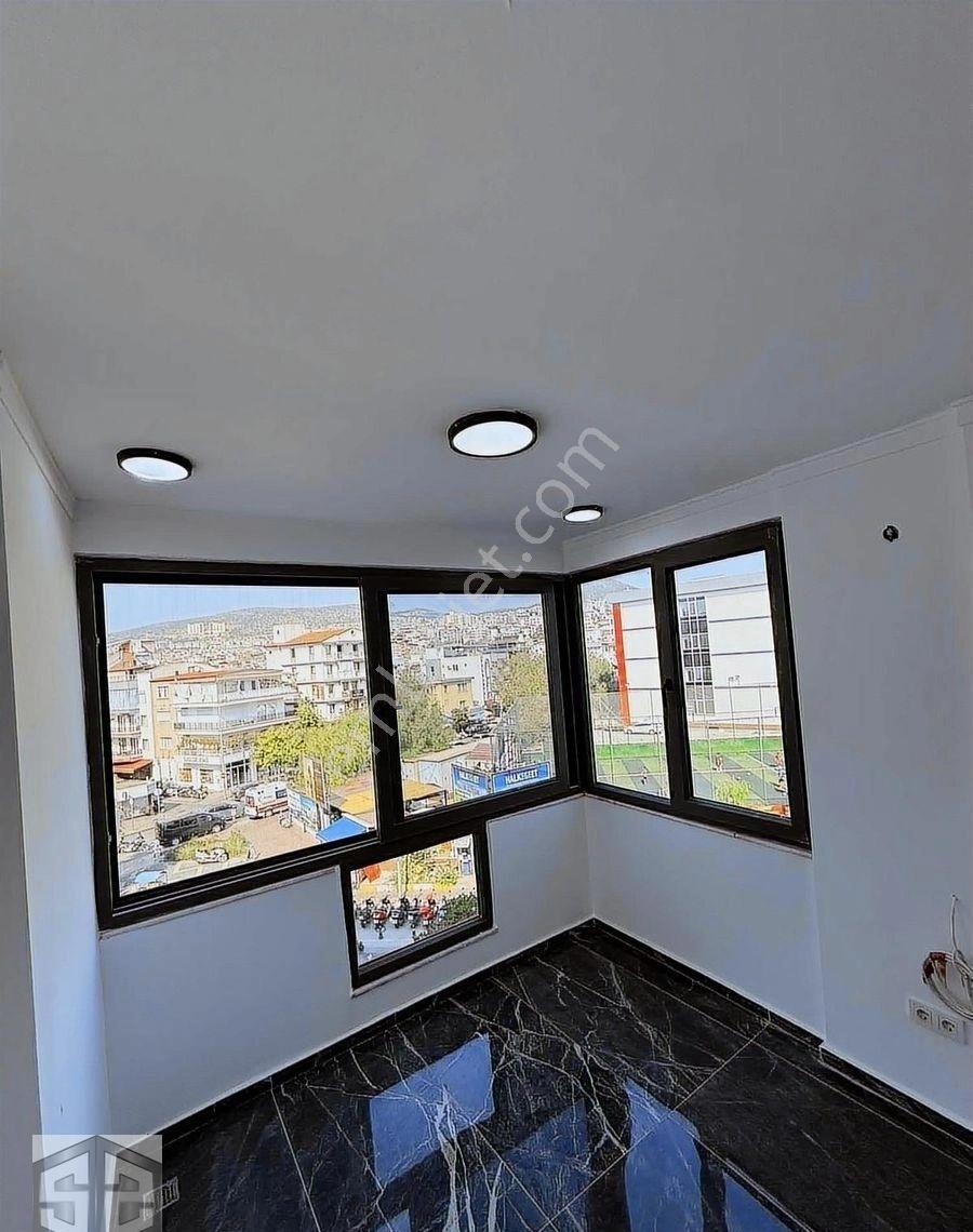 Aydın Kuşadası Camikebir Mah Asansörlü Tadilatlı Satılık İş Yeri - Görsel 24