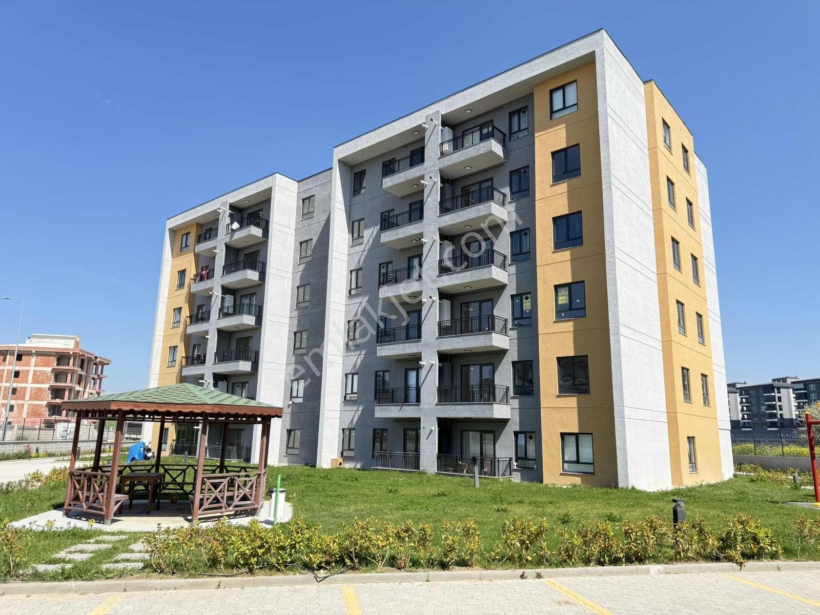 Kayapa Çamlık Bölgesi Kiralık Sıfır 2+1 Arakat Daire - Görsel 14