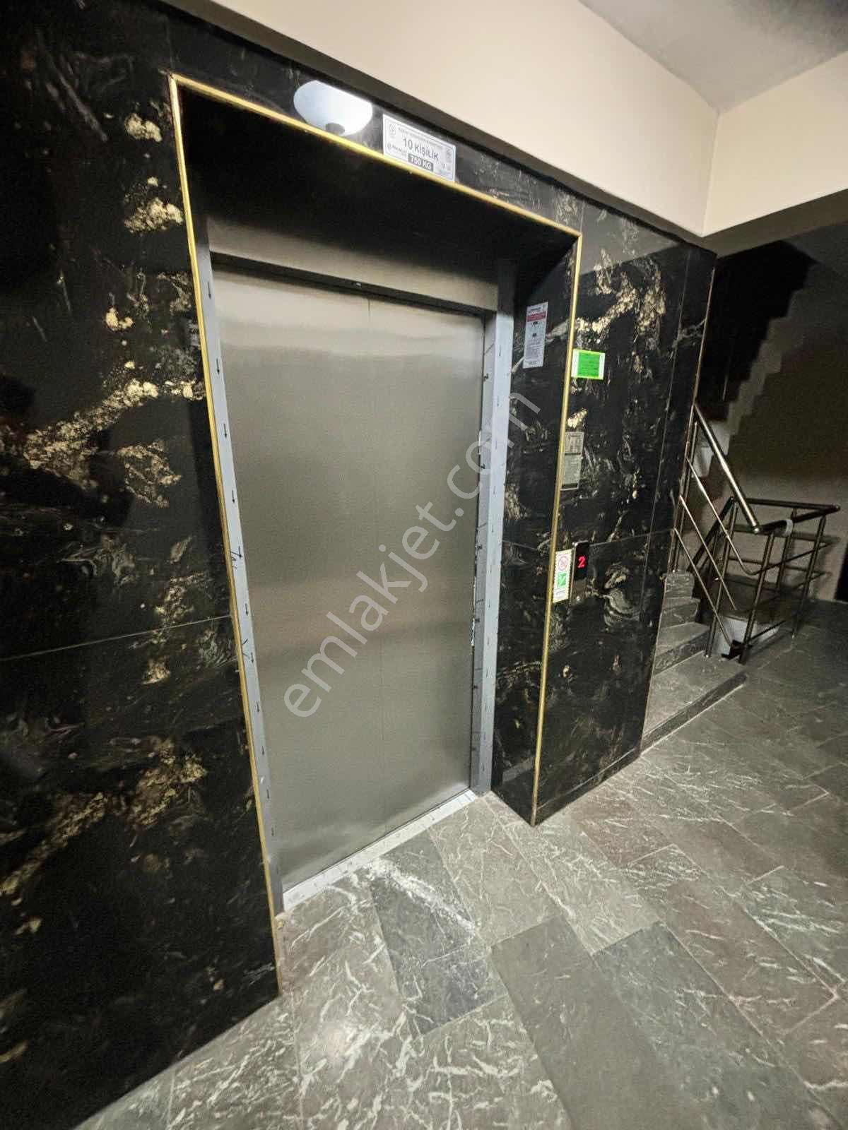 Kasaplar Mahallesinde Kiralık Eşyalı 1+1 Daire - Görsel 8