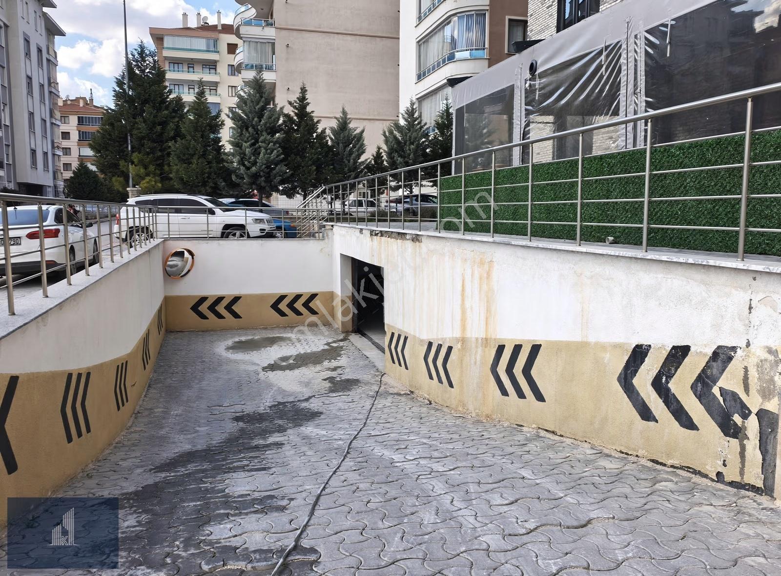 Kadir Dikici'den Esmira Palaza Fetih'de Satılık 2+1 Ofis - Görsel 6