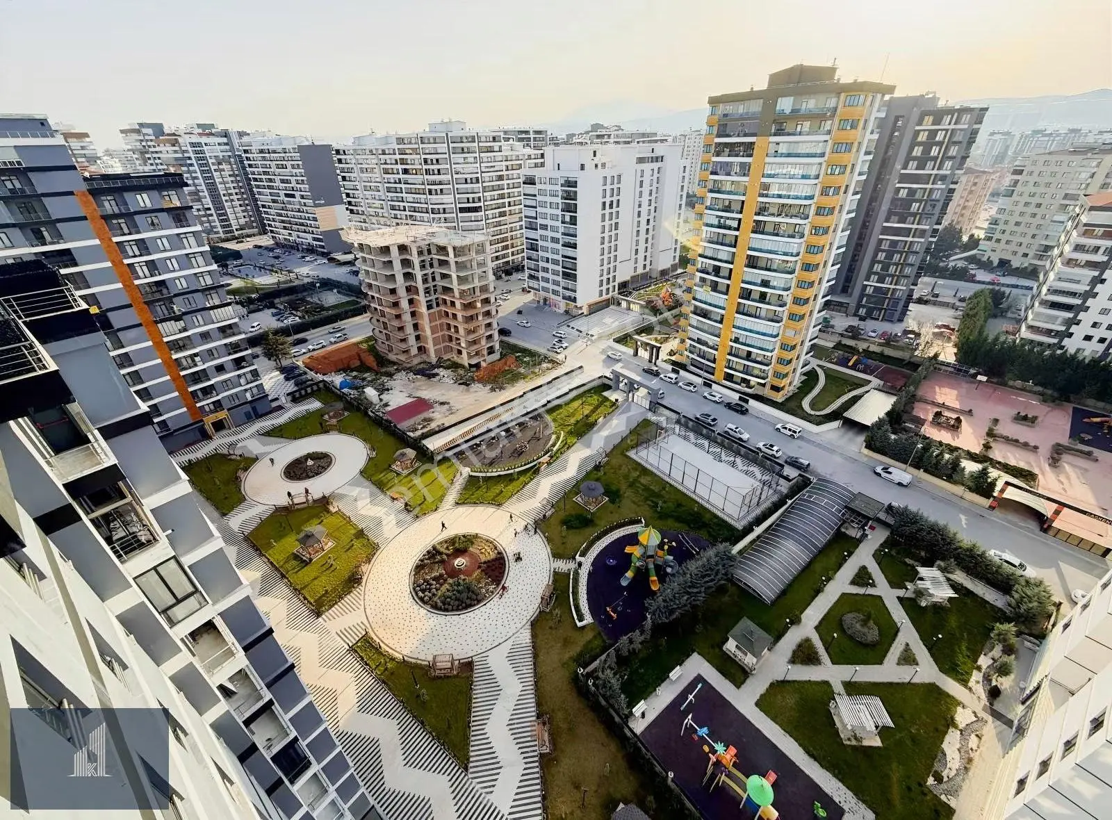 Kadir Dikici'den Gold Garden'da İçi Boş Satılık 3,5+1 Daire - Görsel 24