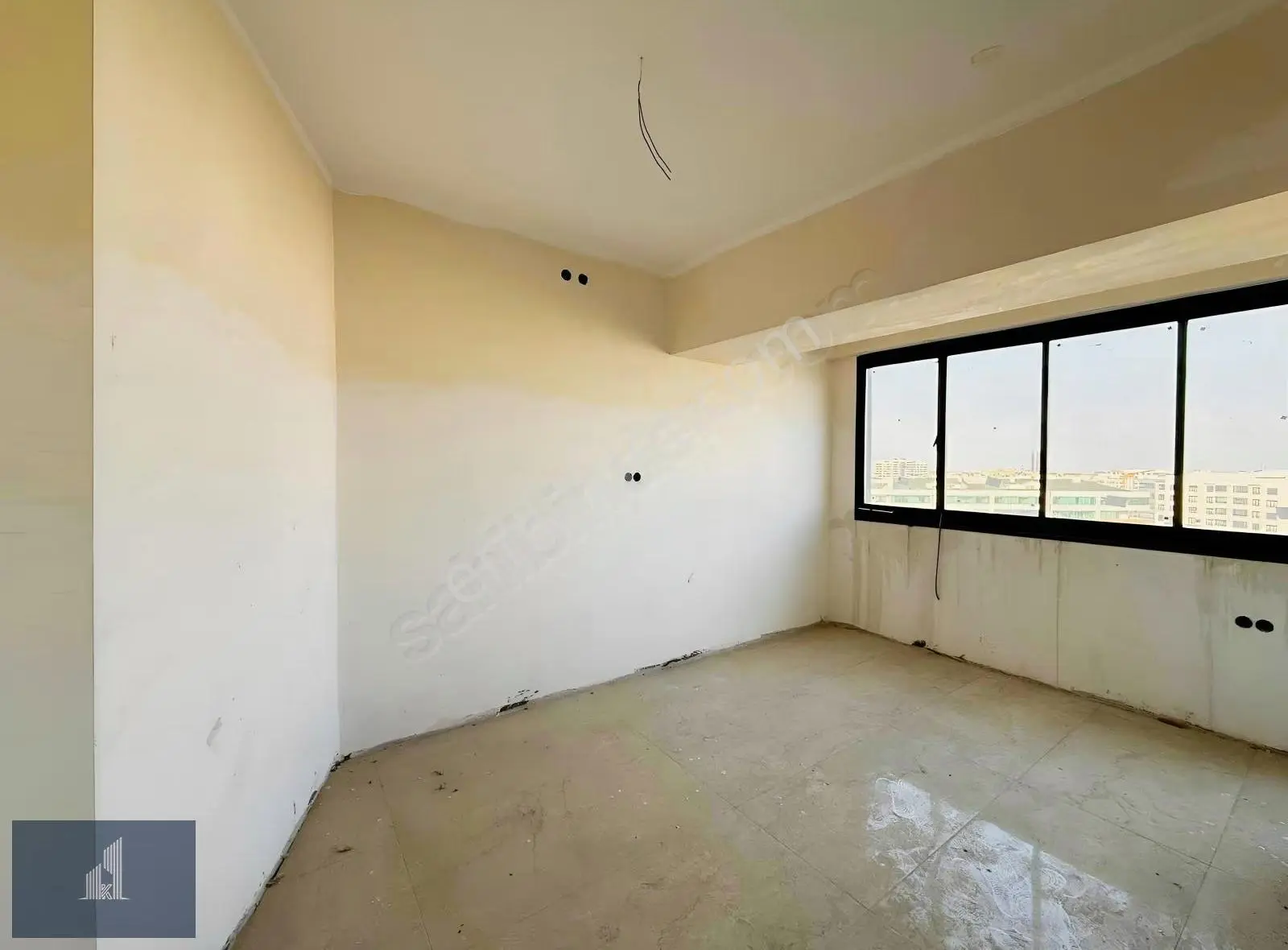 Kadir Dikici'den Gold Garden'da İçi Boş Satılık 3,5+1 Daire - Görsel 2