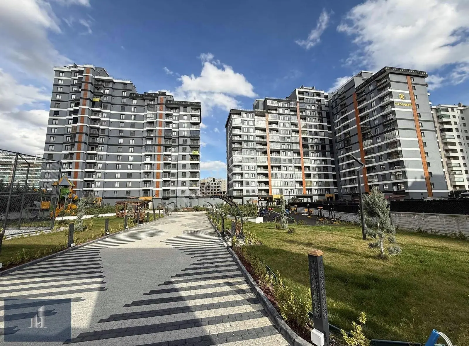 Kadir Dikici'den Gold Garden'da İçi Boş Satılık 3,5+1 Daire - Görsel 23
