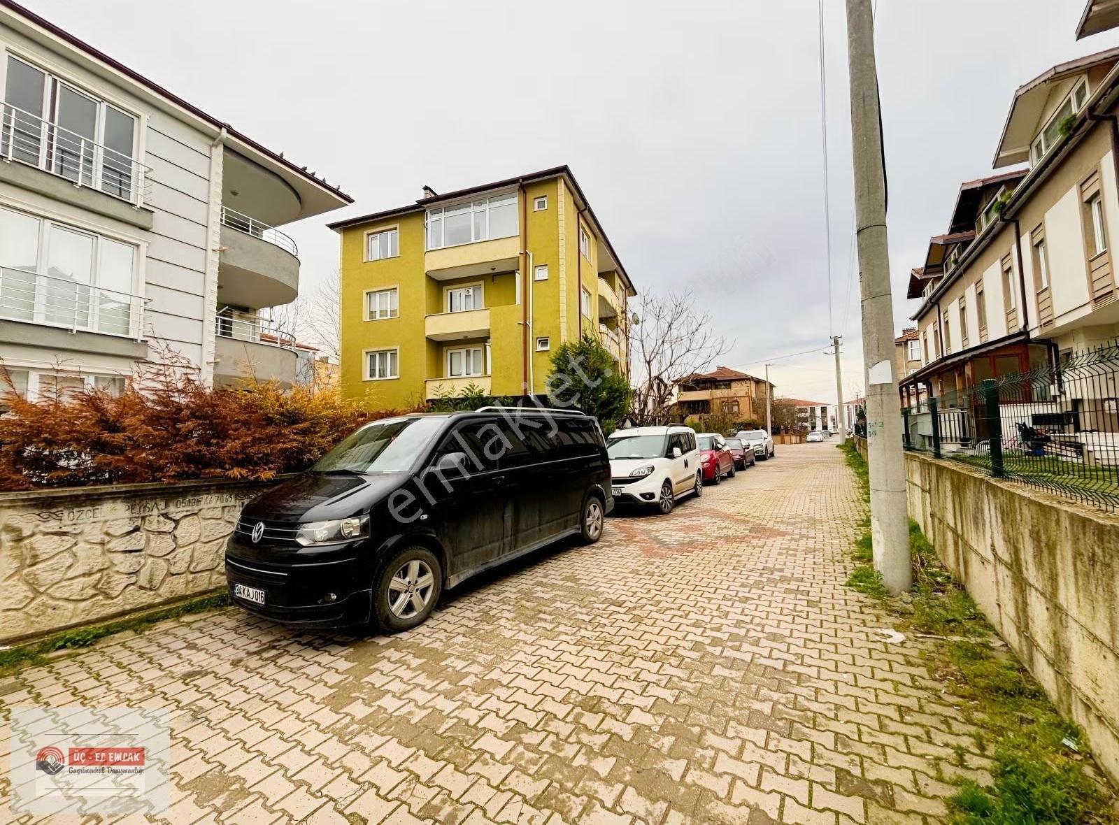 Üçel Emlaktan Fatih Mahallesinde Konumu Güzel Kiralık 2+1 Daire - Görsel 4