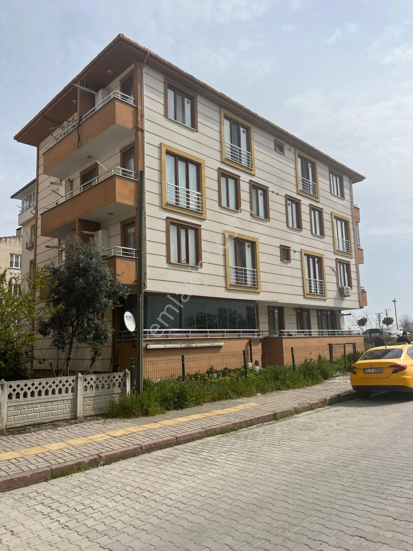 Çanakkale Biga Hamdibey Mahallesi'nde Eşyalı 1+1