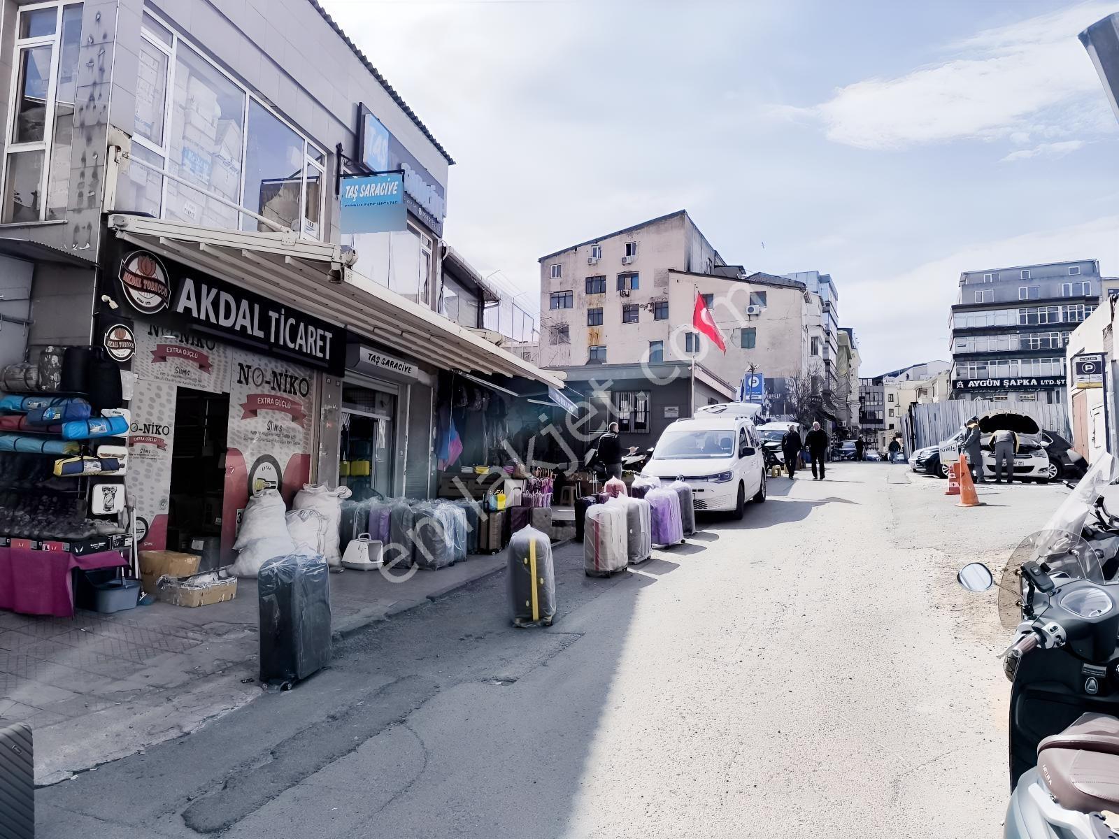 İstanbul Fatih Mercanda Satılık Cadde Cepheli 3 Dükkan - Görsel 15