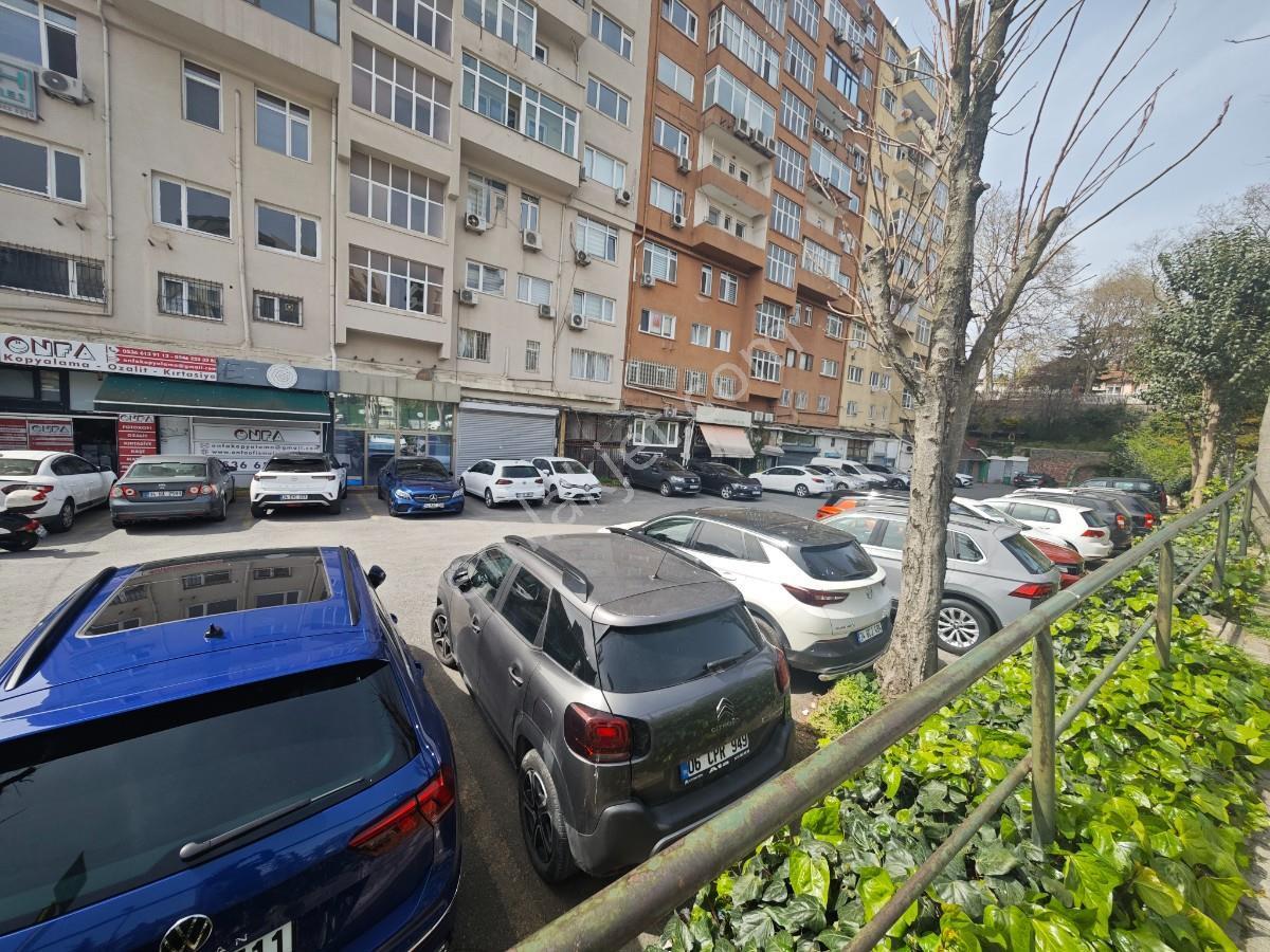 Beşiktaş Mecidiye Mahallesi Kiralık 3+1 Geniş Daire - Görsel 35
