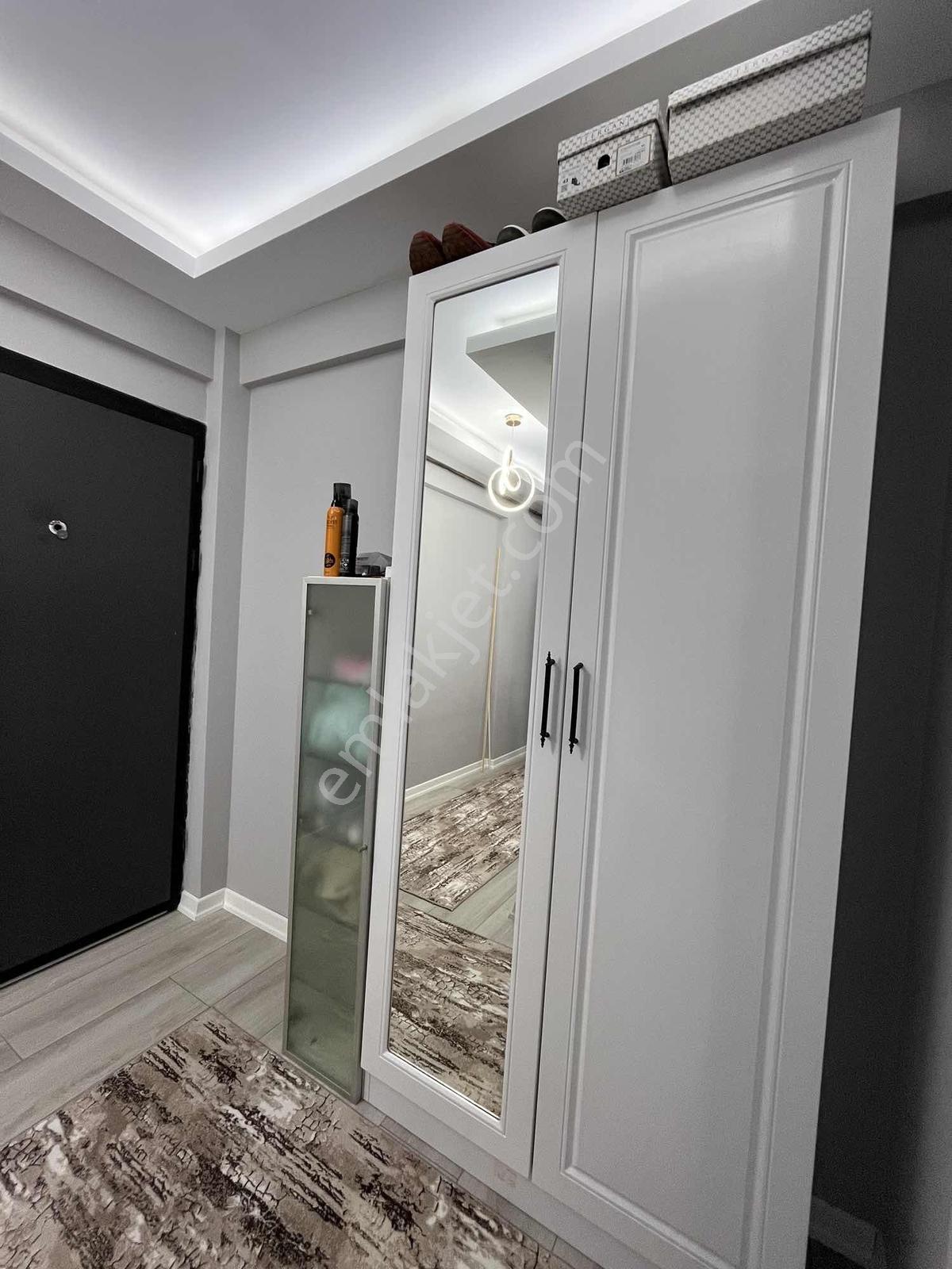 Bulut Emlak;lüks Eşyalı Hollü 1+1 İskanlı Daire - Görsel 4