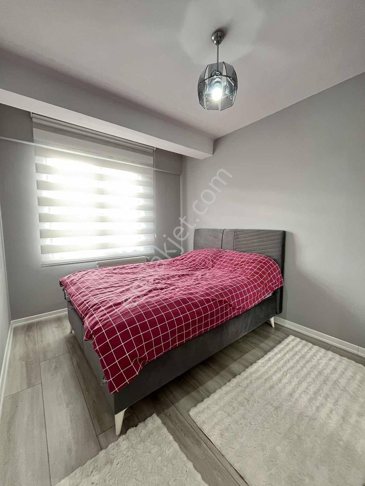 Bulut Emlak;lüks Eşyalı Hollü 1+1 İskanlı Daire - Görsel 11