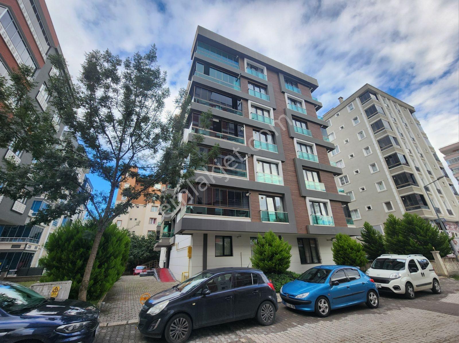 Atakum'da Hem Yaşam Hem Yatırım | Köşe Konum Avantajlı 1+1