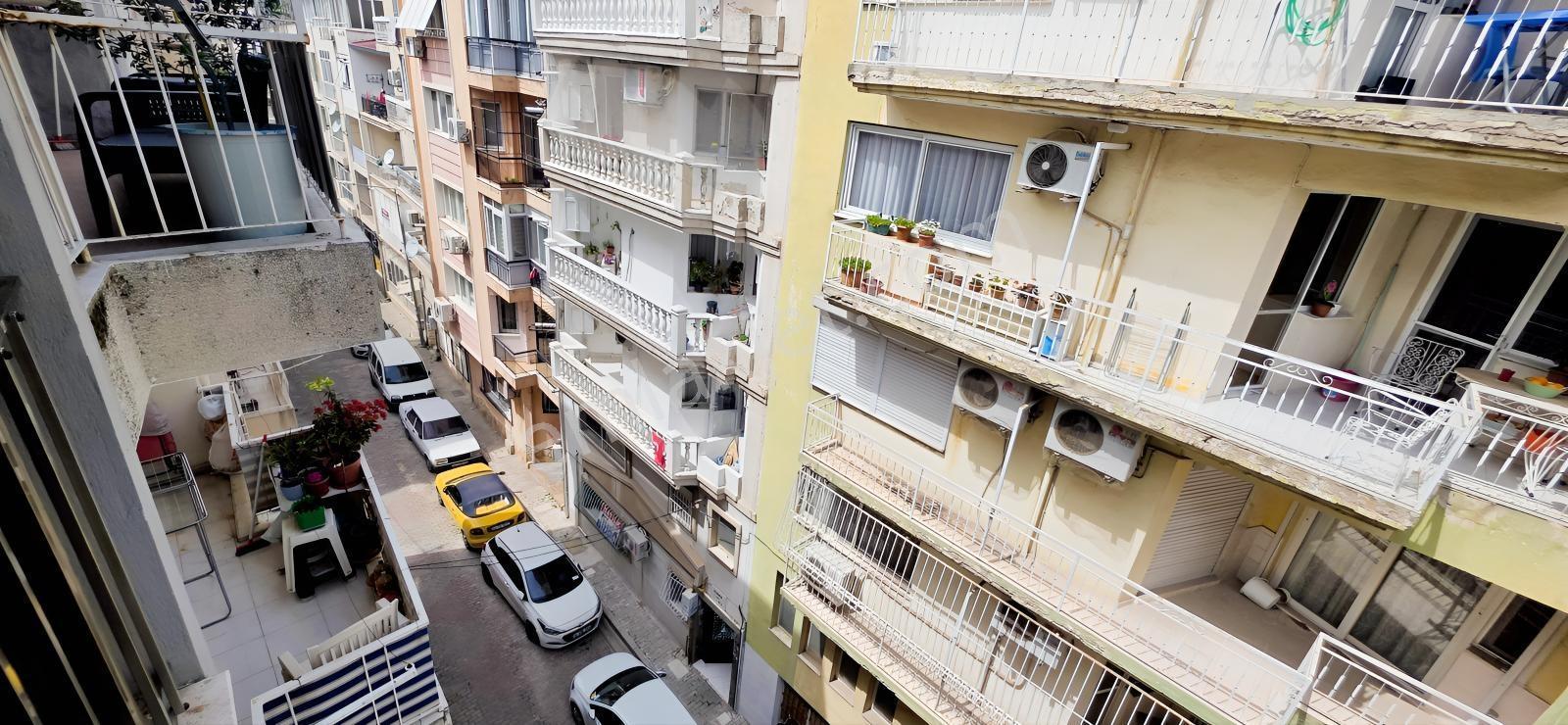 Karşıyaka Tuna Mahallesinde Asansörlü 2+1 Daire - Görsel 16