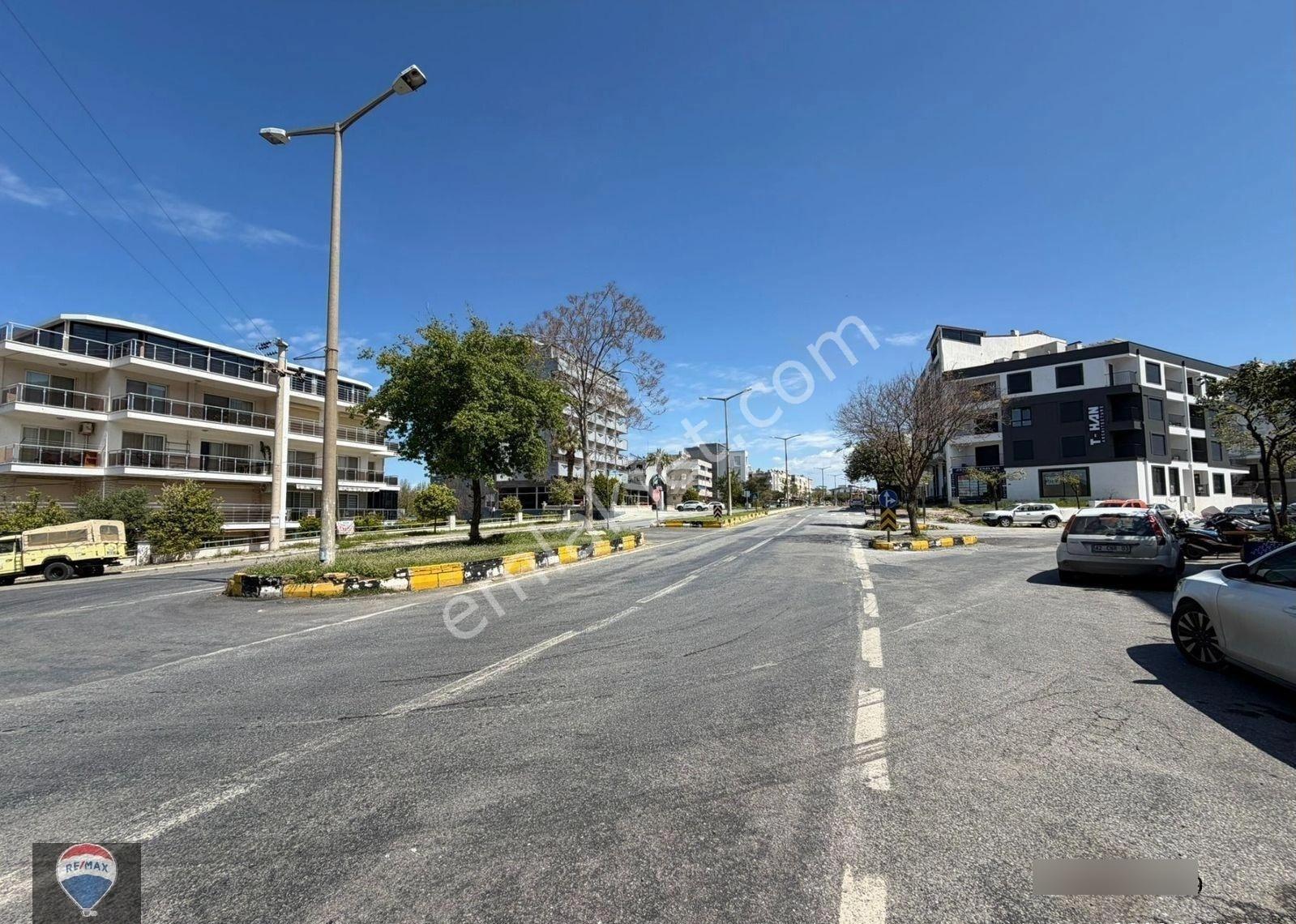 Güzelçamlı Mıllı Park Gırışınde, Ana Cadde Üzerı, 13 M² Kıralık Dükkan! - Görsel 4