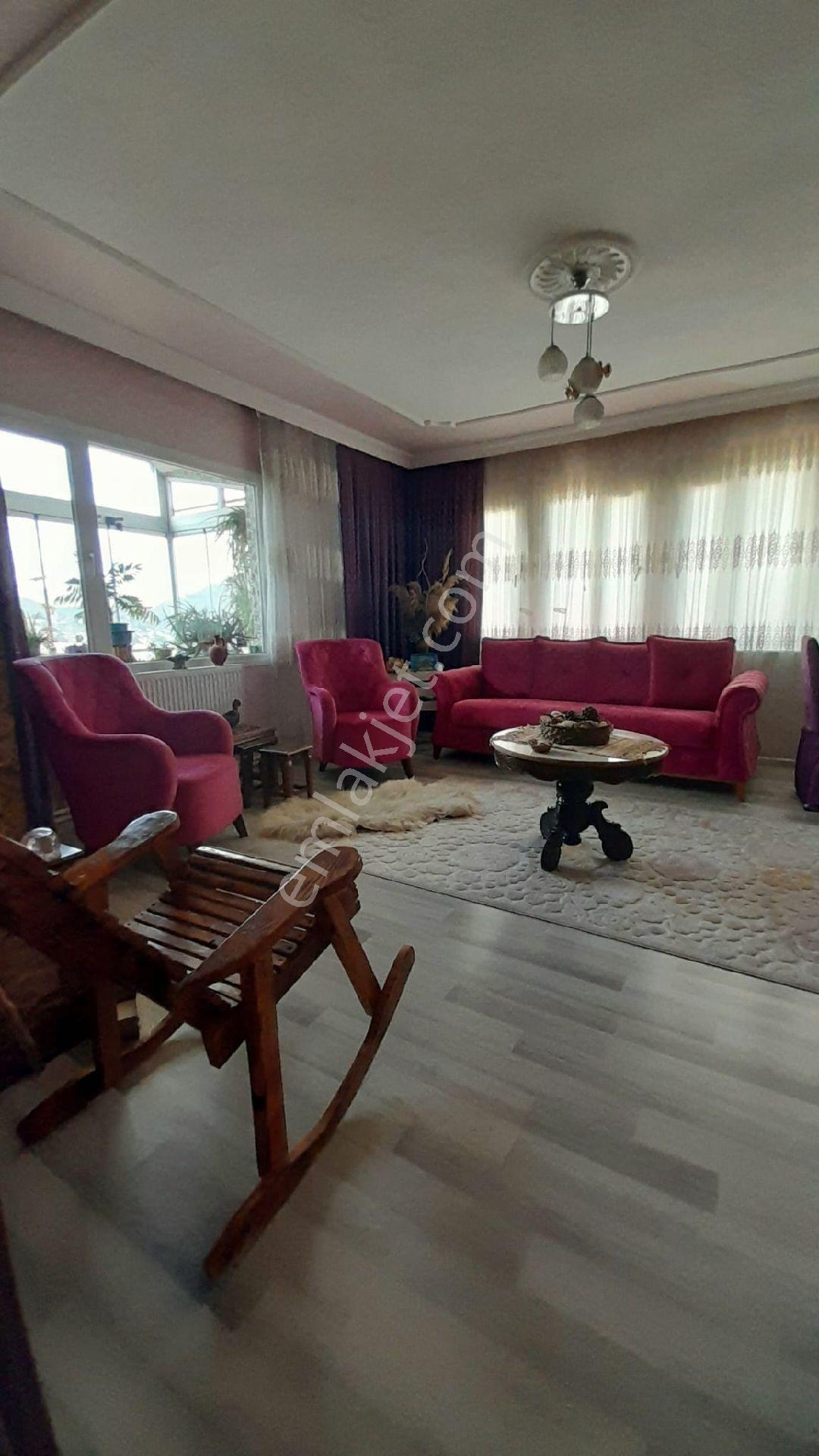 Bergama Şehir Manzaralı Ful Tadilatlı Doğalgazlı Cam Balkonlu 3+1 Geniş Satılık Daire - Görsel 23