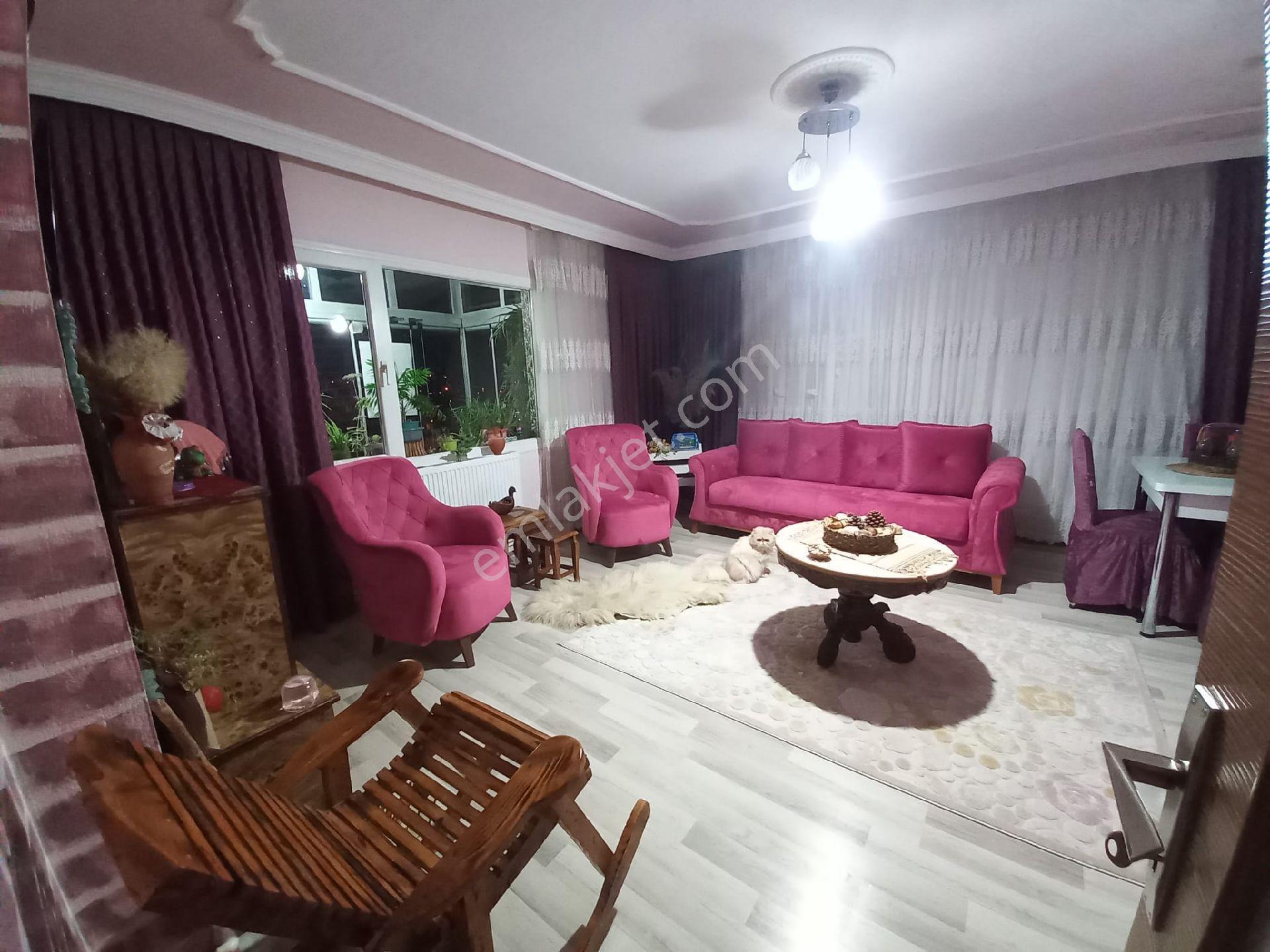 Bergama Şehir Manzaralı Ful Tadilatlı Doğalgazlı Cam Balkonlu 3+1 Geniş Satılık Daire - Görsel 6