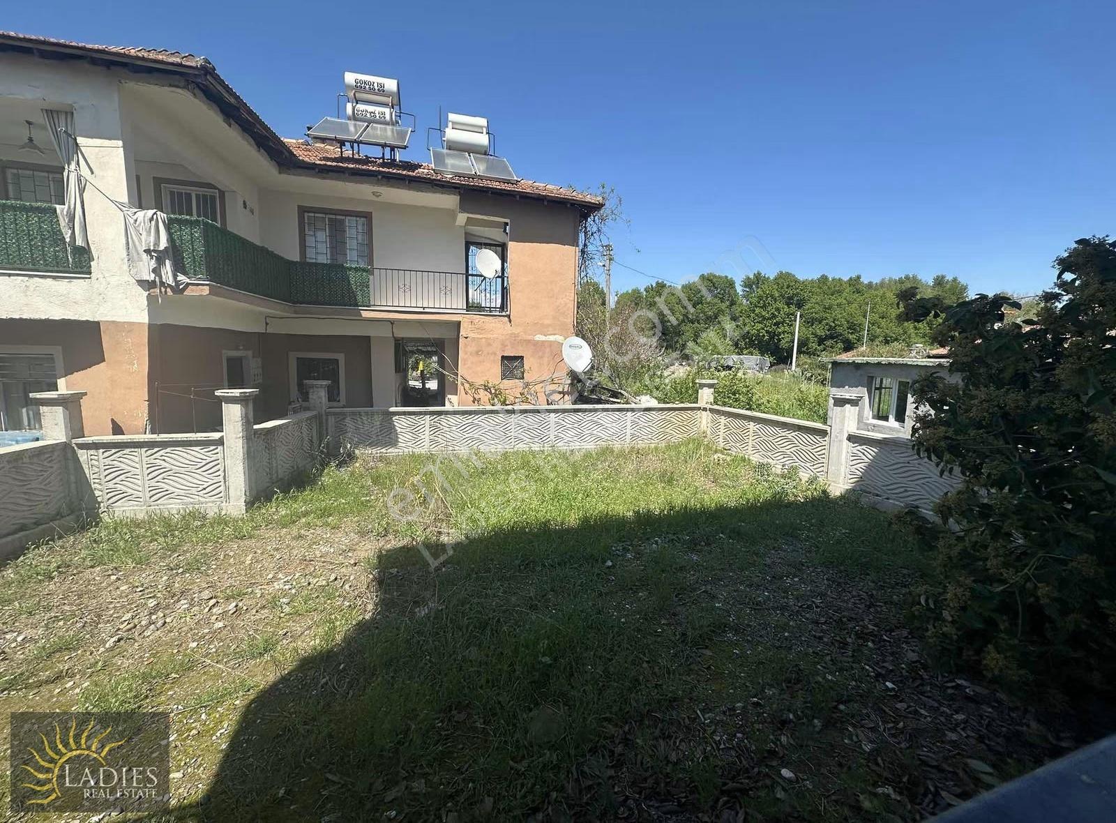 Muğla Dalaman Da Daire + Arsa Çift Tapu ! 82 M² Bahçeli 1+1 - Görsel 8