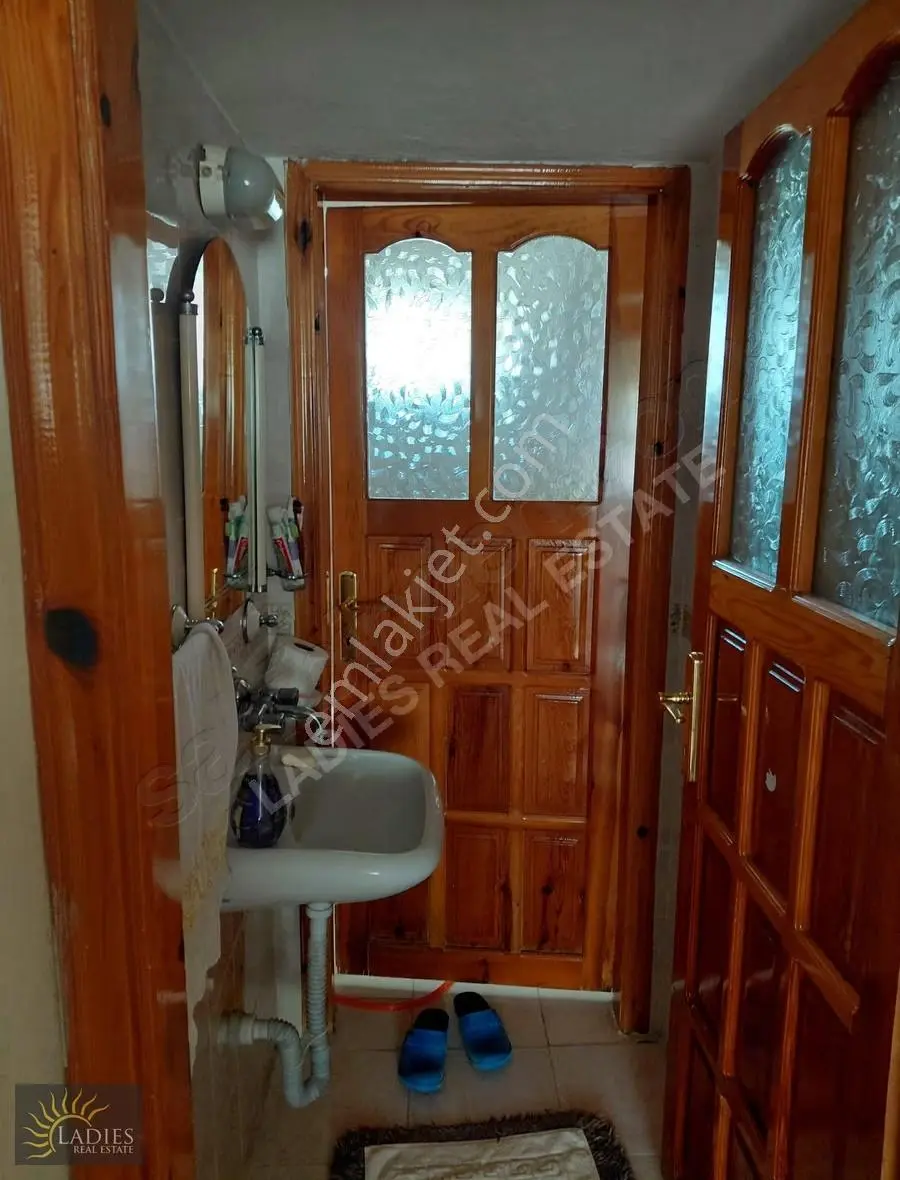 Ladies Emlaktan 3+1 Giriş Kat Satılık Daire - Görsel 2