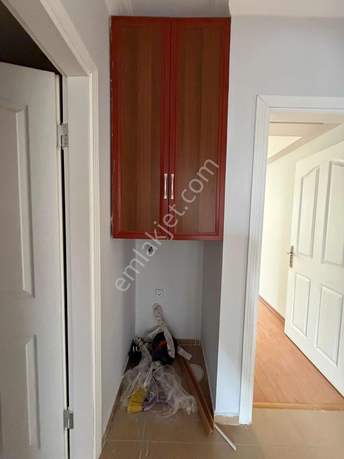 Reşadiye Mah Eski Pazartesi Pazarı Civarı 3+1 Otoparklı - Görsel 7