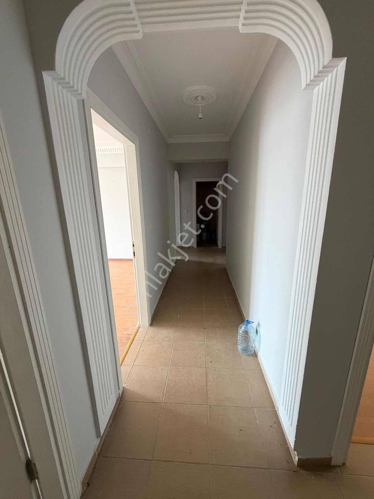 Reşadiye Mah Eski Pazartesi Pazarı Civarı 3+1 Otoparklı - Görsel 12