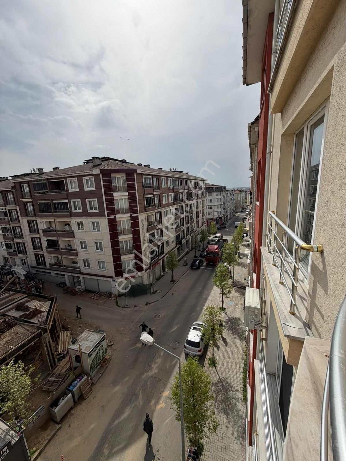 Reşadiye Mah Eski Pazartesi Pazarı Civarı 3+1 Otoparklı - Görsel 18