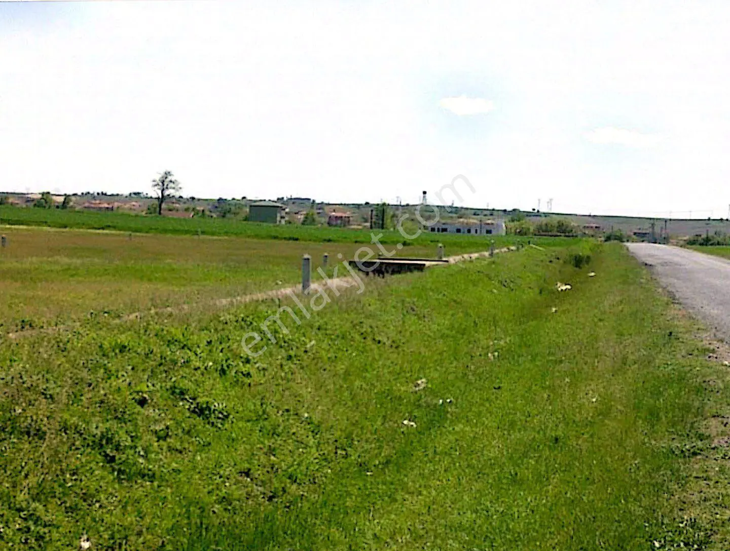 Tekirdağ Ergene Misinli De Yerleşime Yakın İmarlı İfrazlı Arsa