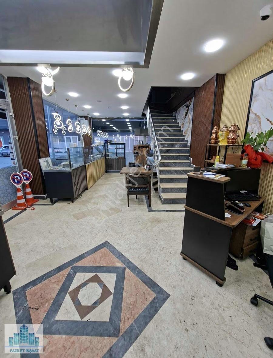 Güzel Konum Da 4 Katlı Devren Restaurant - Görsel 16