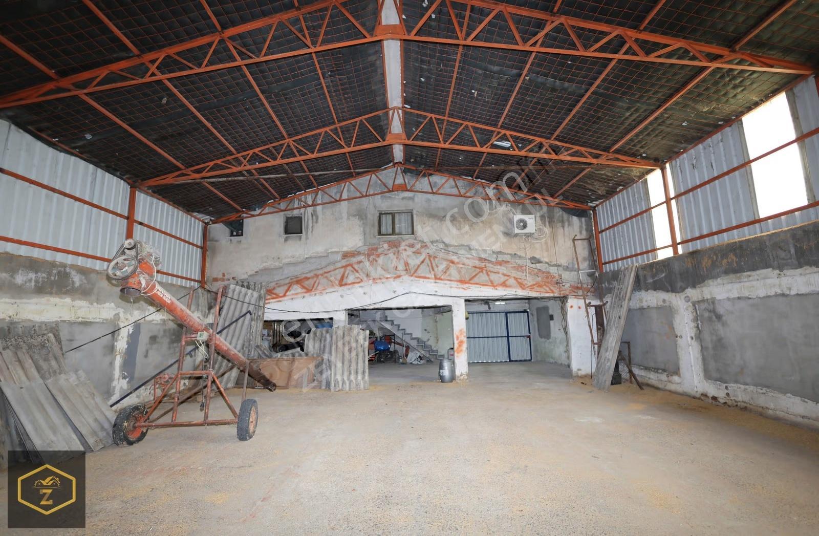 Zeybek Emlaktan Tırnova Mah. 900m2 Kiralık Depo - Görsel 6