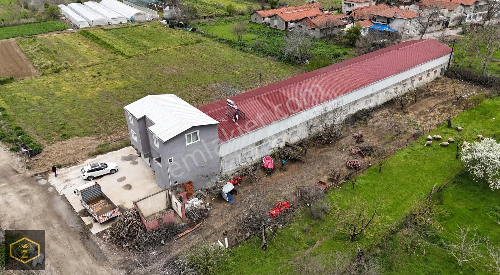 Zeybek Emlaktan Tırnova Mah. 900m2 Kiralık Depo - Görsel 15