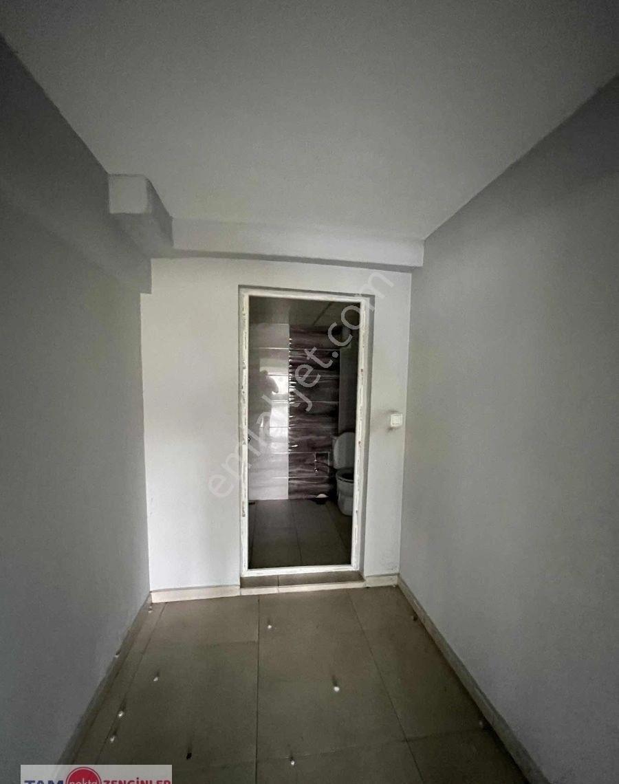 Zenginlerden Irlamaz Karşısı Kiralık Batarlı İşyeri - Görsel 11