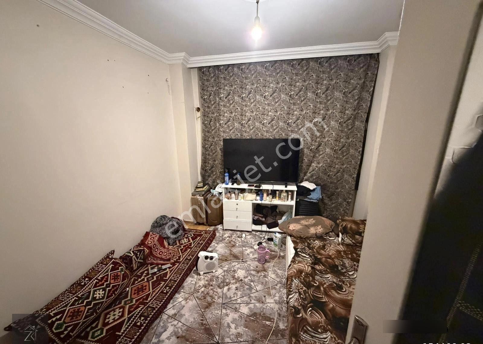 Konak Abdullahefendi Mahallesinde Müstakil 3kat Satılık Ev - Görsel 13