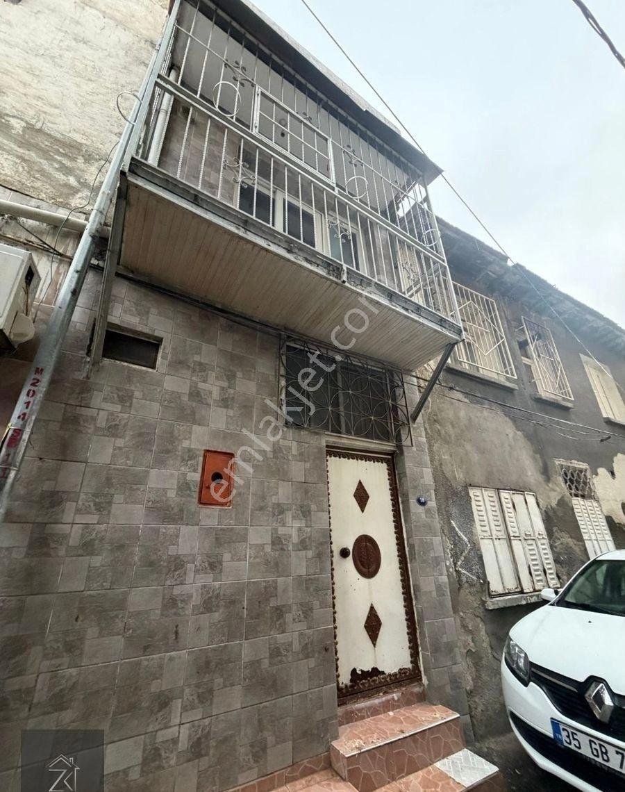 Konak Abdullahefendi Mahallesinde Müstakil 3kat Satılık Ev - Görsel 34