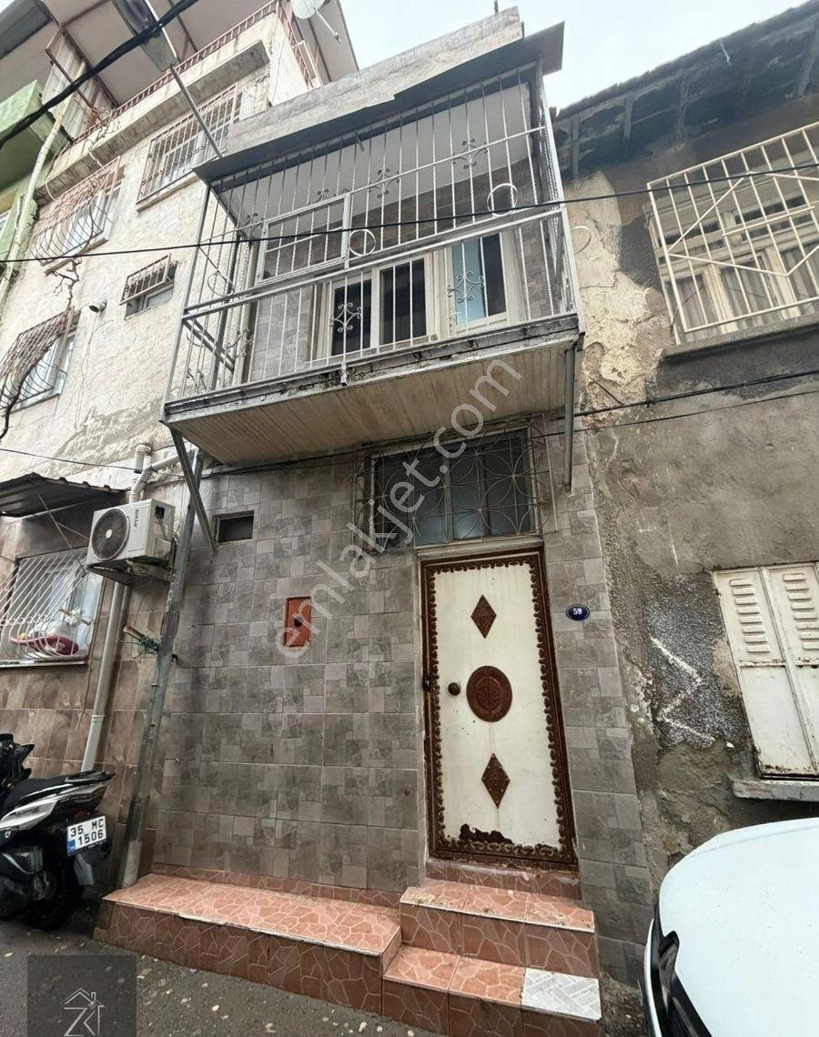 Konak Abdullahefendi Mahallesinde Müstakil 3kat Satılık Ev - Görsel 16