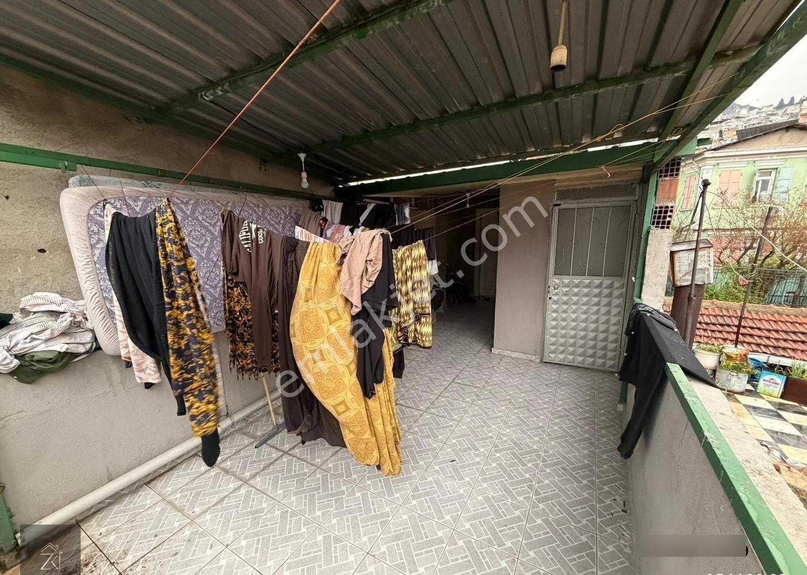 Konak Abdullahefendi Mahallesinde Müstakil 3kat Satılık Ev - Görsel 21