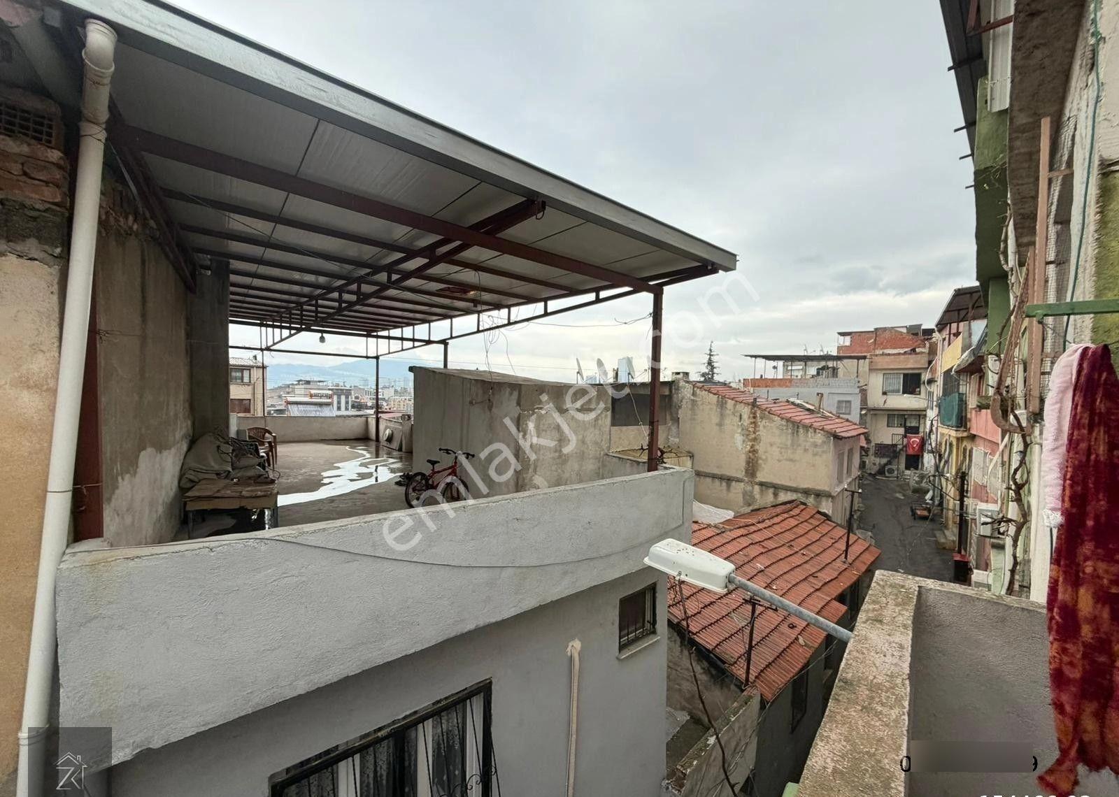 Konak Abdullahefendi Mahallesinde Müstakil 3kat Satılık Ev - Görsel 30