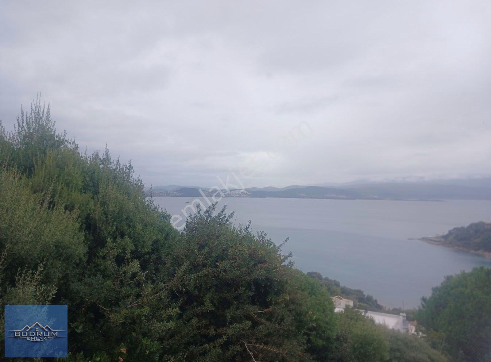 Adabükünde Gülorko Sitesinde Deniz Manzaralı Satılık Arsa - Görsel 4