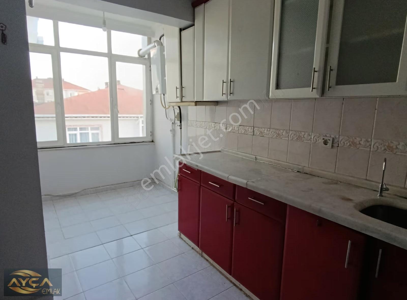 Tugay Ve Yeni Adliyeye Yürüme Mesafesinde 3+1 Daire En Üst Kat - Görsel 10