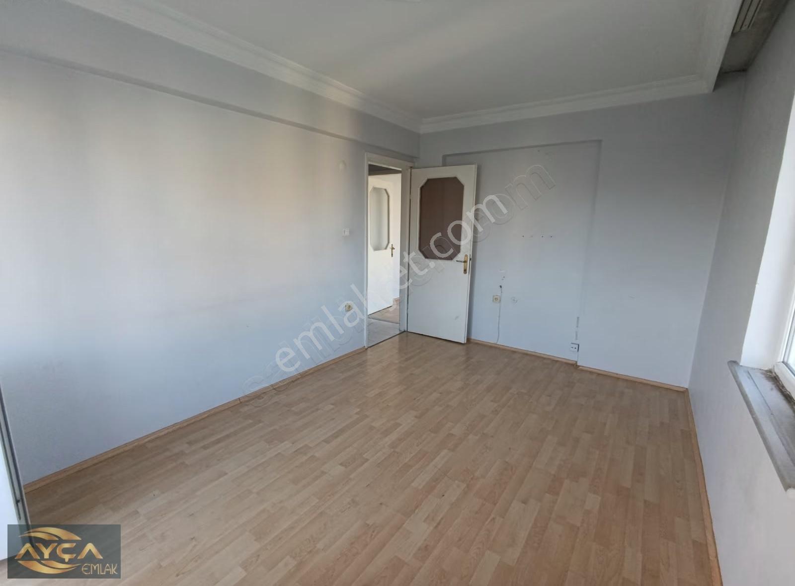 Tugay Ve Yeni Adliyeye Yürüme Mesafesinde 3+1 Daire En Üst Kat - Görsel 11