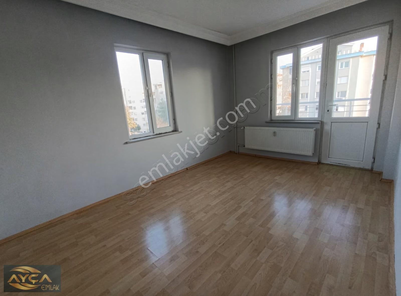 Tugay Ve Yeni Adliyeye Yürüme Mesafesinde 3+1 Daire En Üst Kat - Görsel 6