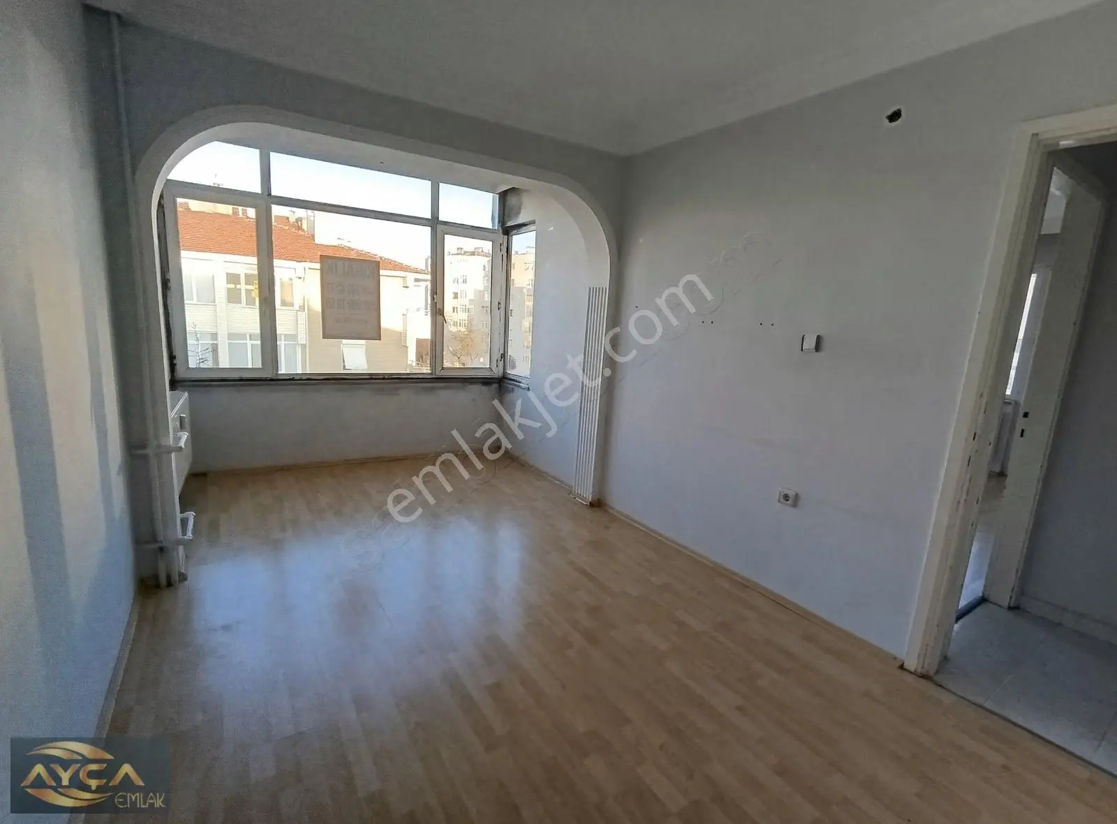 Tugay Ve Yeni Adliyeye Yürüme Mesafesinde 3+1 Daire En Üst Kat - Görsel 5