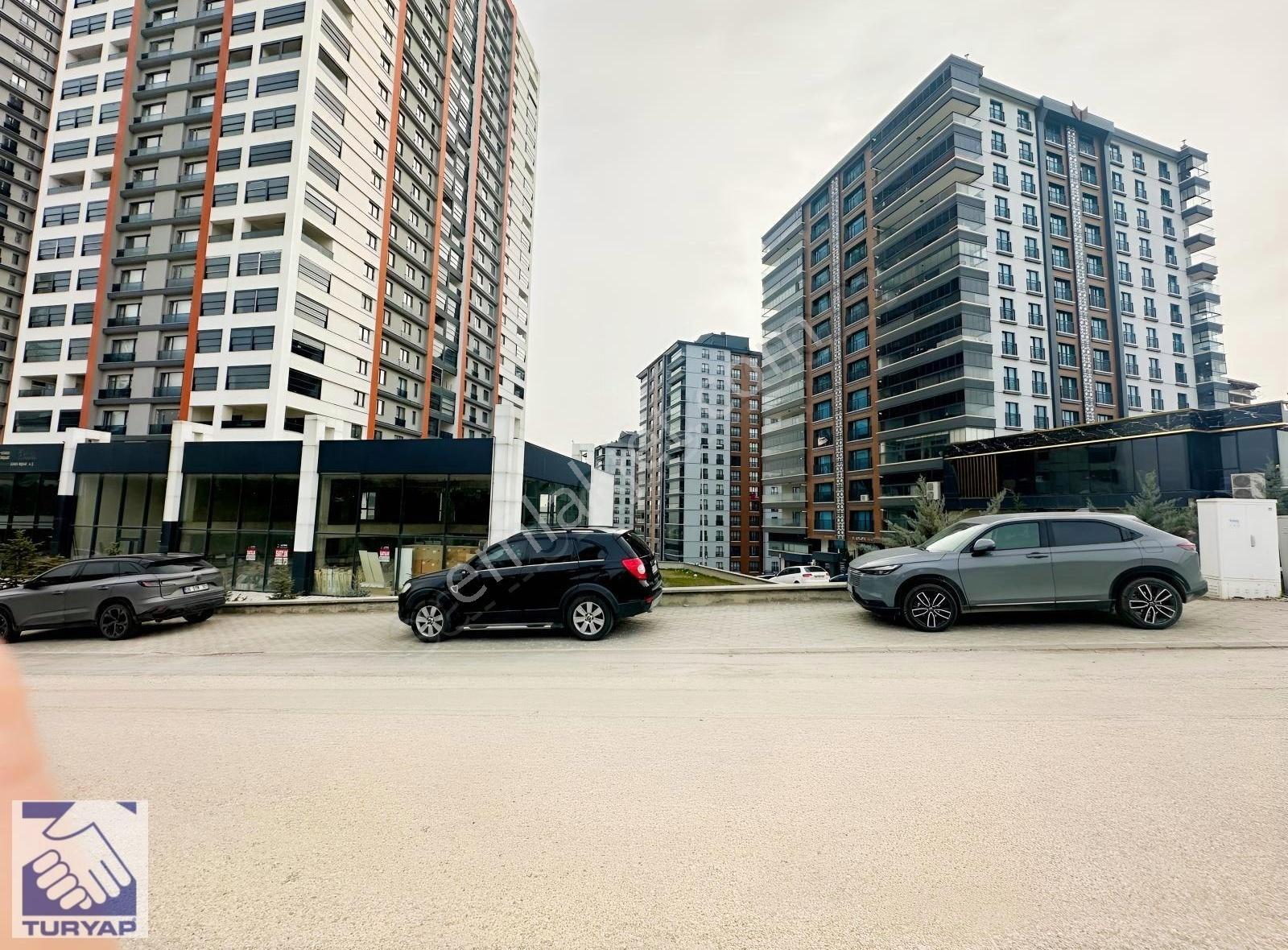 Natavega Yanı Skyline Tower'da Satılık Dükkan - Görsel 2