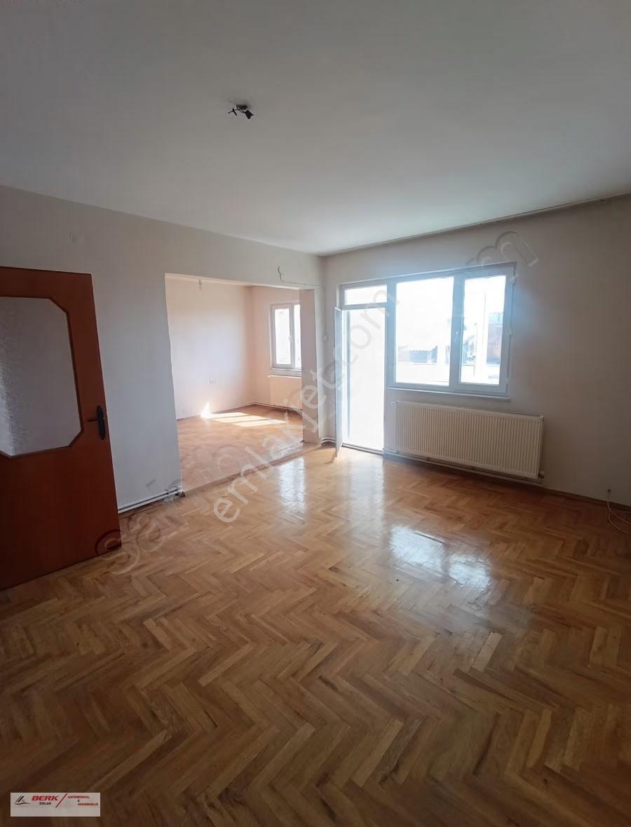 Tekirdağ Süleymanpaşa Yavuz Mh'de Kiralık 3+1 Arakat Daire - Görsel 13