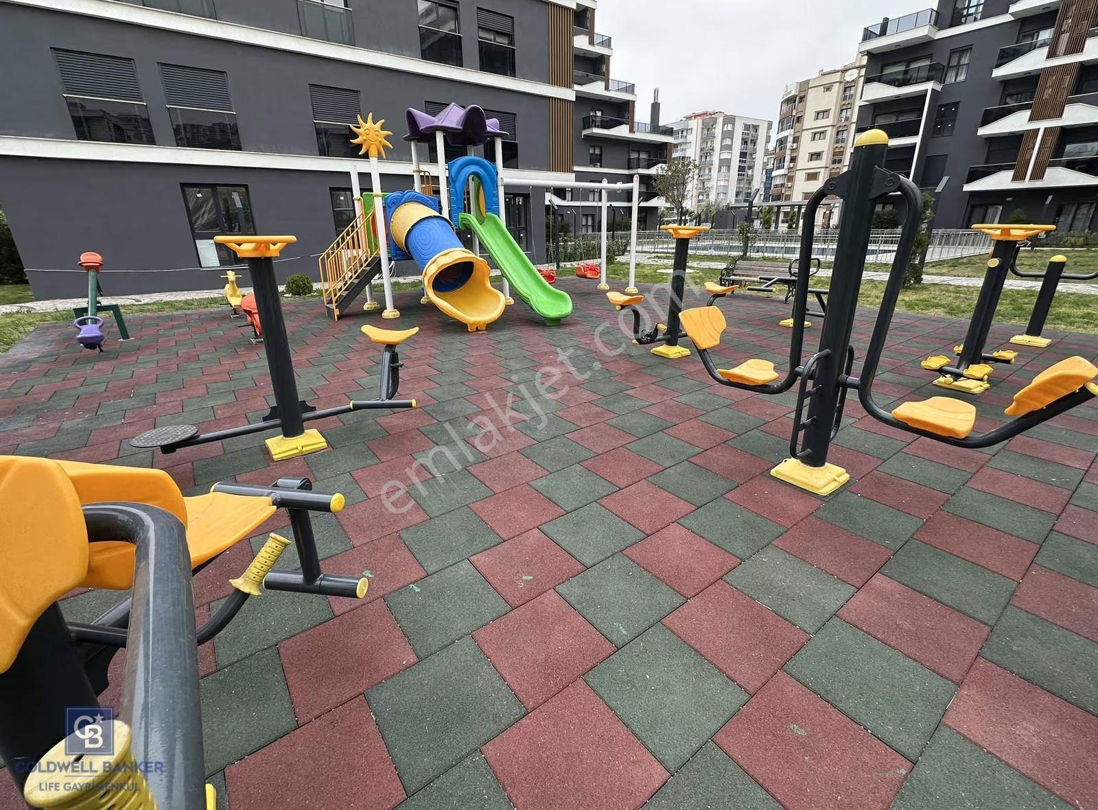Çiğli Balatçık Katip Çelebi Üni Yakını Azel Deluxete Bahçeli 1+1 - Görsel 11