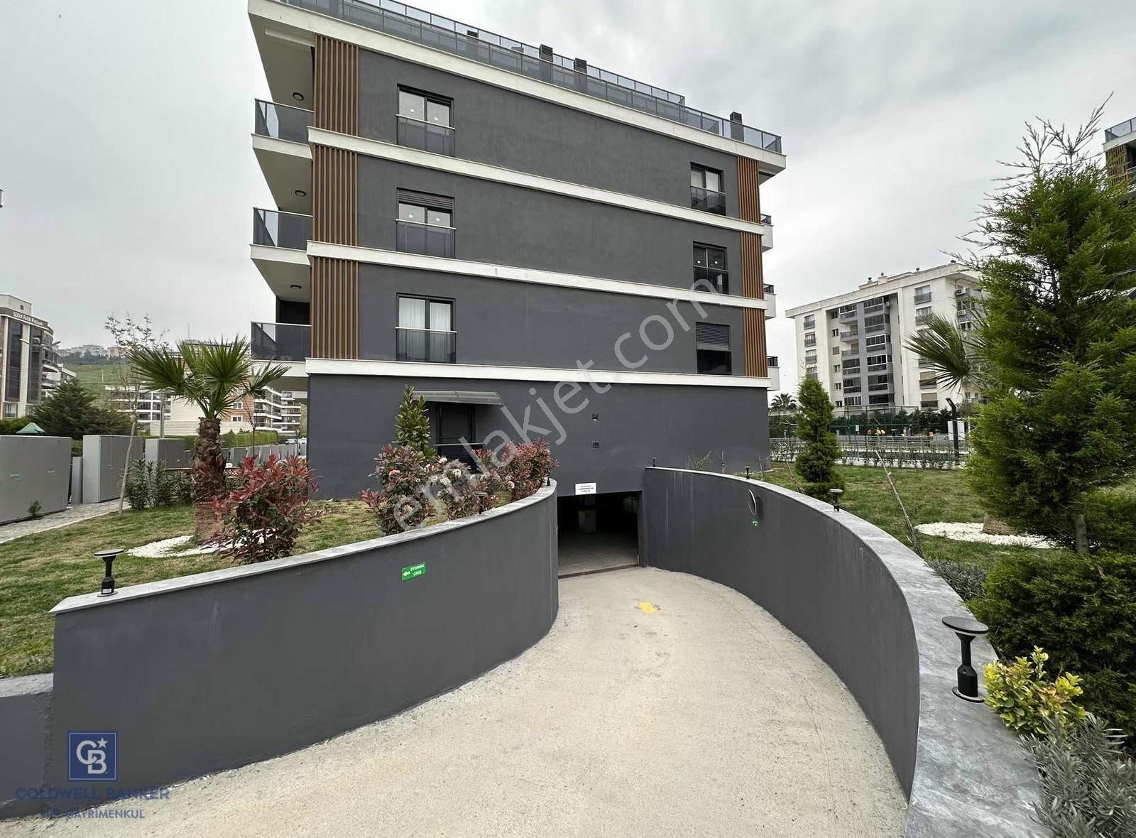 Çiğli Balatçık Katip Çelebi Üni Yakını Azel Deluxete Bahçeli 1+1 - Görsel 35