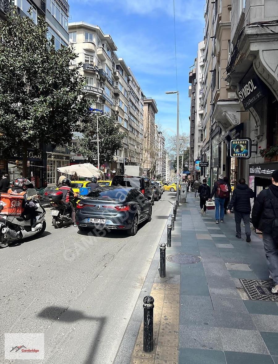 Nişantaşı Valikonağı'nda 95m² Bulunmaz Kiralık Mağaza