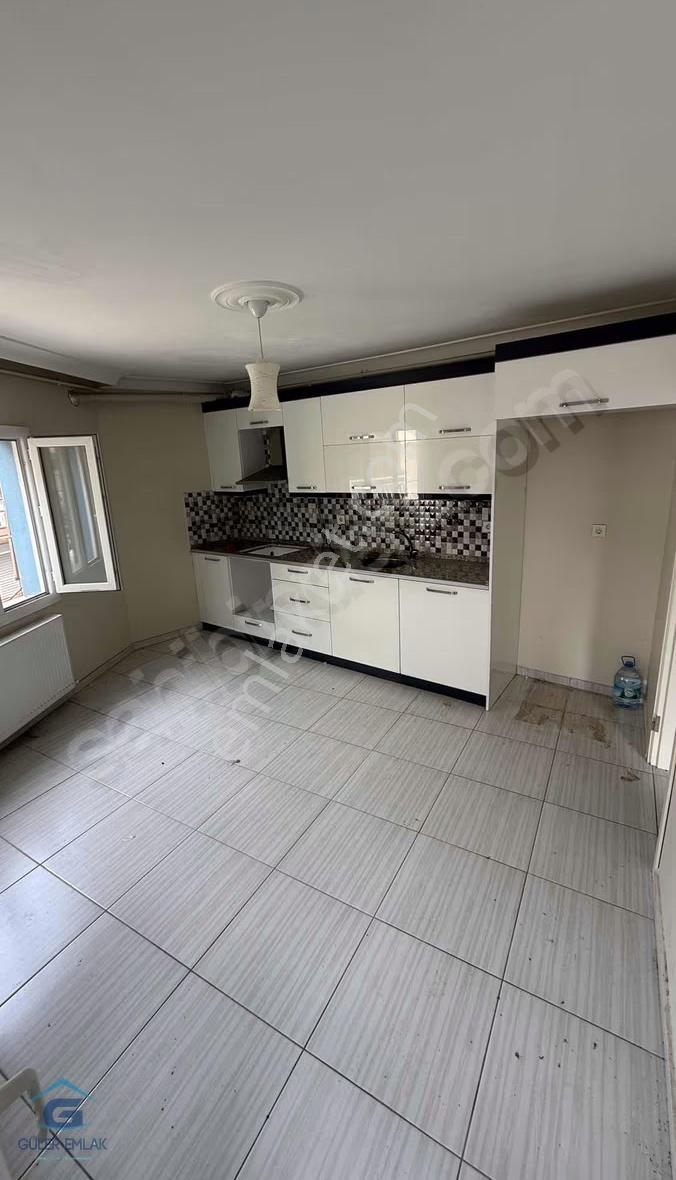 Pazartesi Pazarı Yakını Tek Daire Zemin Üstü Yeni Kiralık Daire - Görsel 9