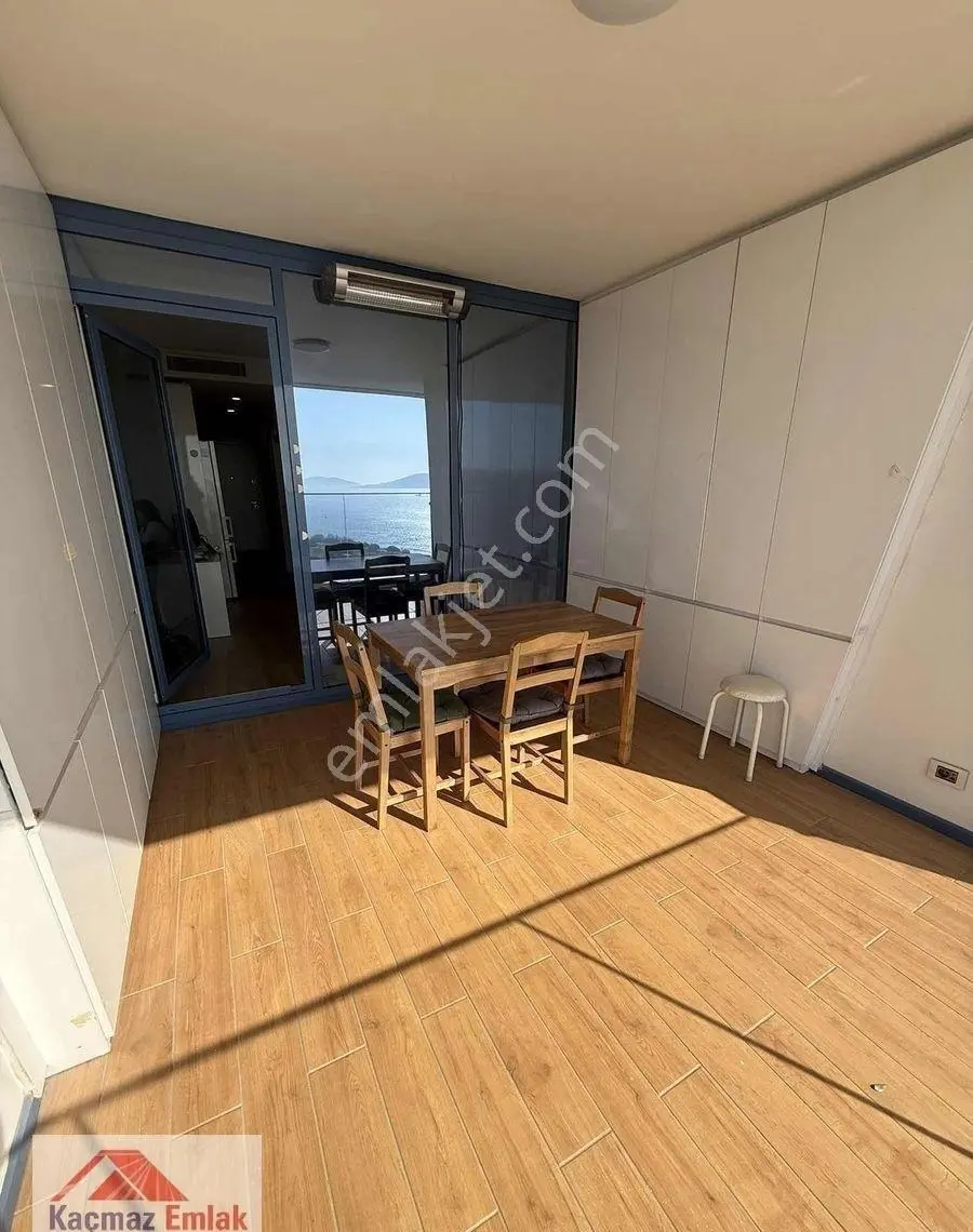 Kaçmaz Emlaktan İstmarina Kiralık 1+0 Geniş Teras Büyük Tip - Görsel 2