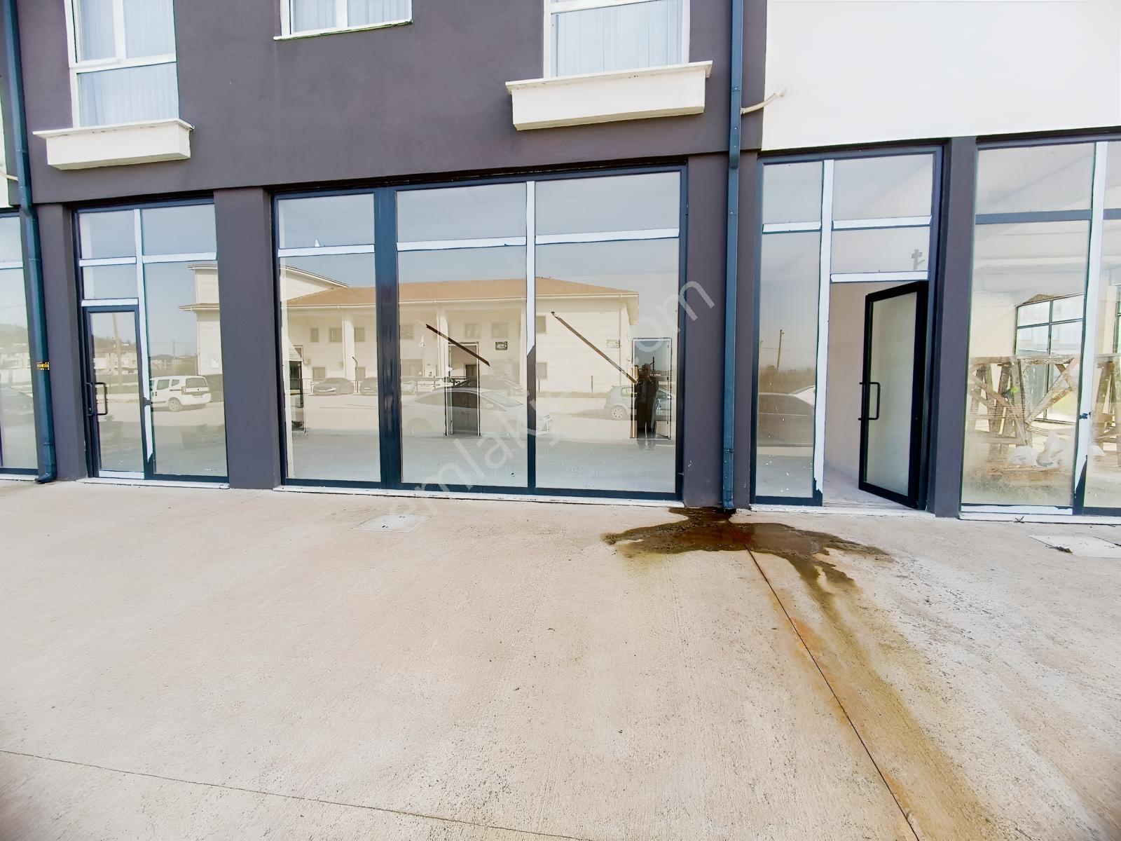 Remax Hür Söğütlü Aıle Sağlığı Merkezı Karşısında Satılık Dükkan - Görsel 4